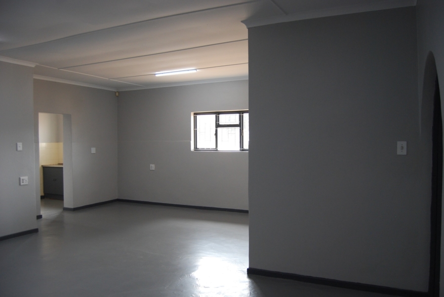 To Let commercial Property for Rent in Vredenburg Western Cape